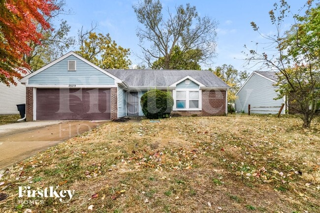 property at 2529 N Parker Ave