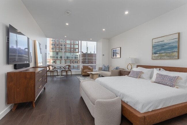 property at 40 Trinity Pl