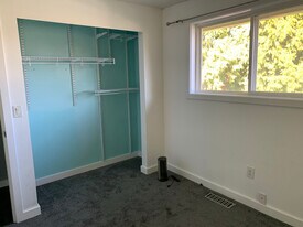 4213 S 185th St in Seatac, WA - Building Photo