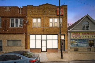 5030 S Archer Ave, Unit 2nd floor in Chicago, IL - Building Photo