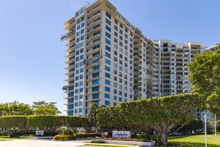 Rapallo in West Palm Beach, FL - Building Photo