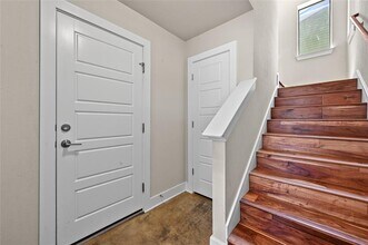 1504 Lorraine Loop in Austin, TX - Building Photo - Building Photo