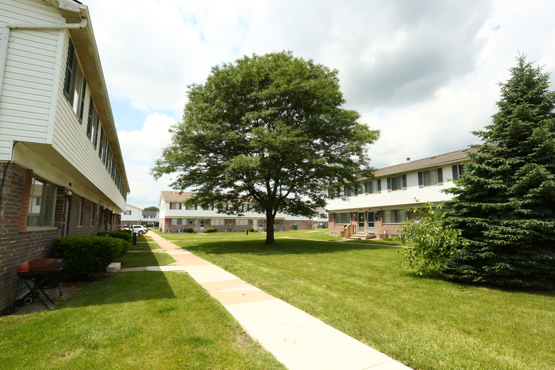 Westminster Park Apartments in Taylor, MI - Building Photo