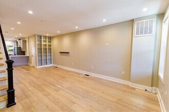 121 15th St SE in Washington, DC - Building Photo - Building Photo