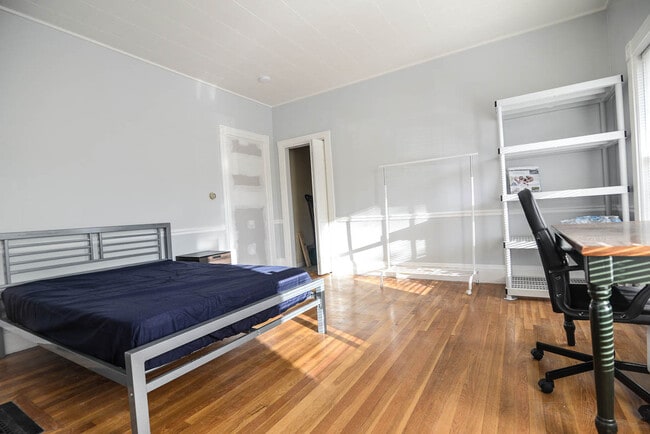 167 Main ST, Unit 2-2