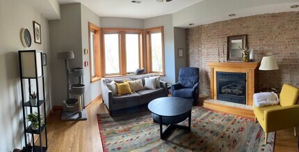 2755 W Logan Blvd in Chicago, IL - Building Photo - Building Photo