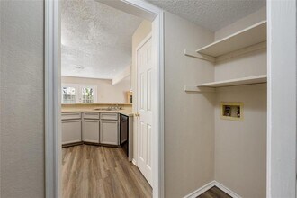 1717 Parkfield Cove in Round Rock, TX - Building Photo - Building Photo