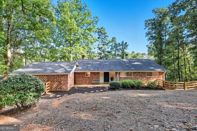 1930 Tapawingo Dr in Gainesville, GA - Building Photo - Building Photo