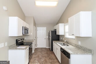 1826 Killarney Dr SW in Marietta, GA - Building Photo - Building Photo