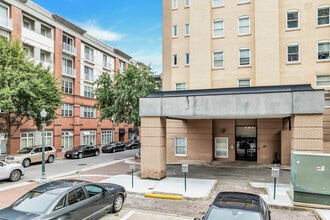 The James in Norfolk, VA - Foto de edificio - Building Photo