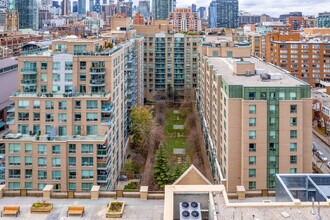 105-111 Front St E in Toronto, ON - Building Photo - Building Photo