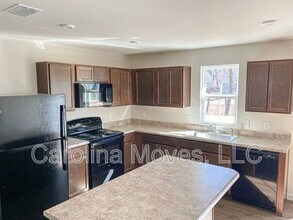 156 Sarnesfield Wy in Greenville, SC - Building Photo - Building Photo