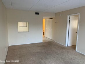 3025 Thrush Dr in Melbourne, FL - Building Photo - Building Photo