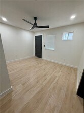 206 E 33rd St in Houston, TX - Building Photo - Building Photo