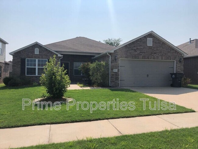 property at 14763 S Lakewood Ave
