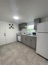 1606 New Amsterdam Way in Orlando, FL - Building Photo - Building Photo