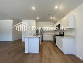 3904 Olivia St in Mustang, OK - Building Photo - Building Photo