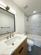 537 E 19th St in Kansas City, MO - Building Photo - Building Photo