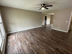 1402 Valleywood Dr in Murray, KY - Building Photo - Building Photo
