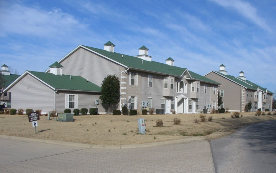 Mountain Station Apartments in Mountain Home, AR - Building Photo