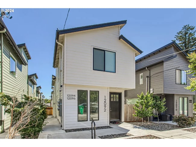 property at 12096 SE Pine St