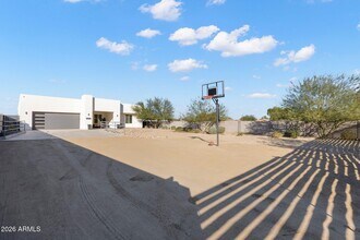 2252 E South Mountain Ave in Phoenix, AZ - Building Photo - Building Photo