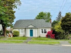 631 N Garden St in Bellingham, WA - Building Photo