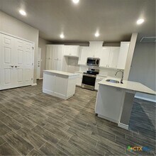 5405 Rose Gdn Lp in Killeen, TX - Building Photo - Building Photo