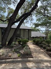 6203 Olympic Overlook in Austin, TX - Building Photo - Building Photo