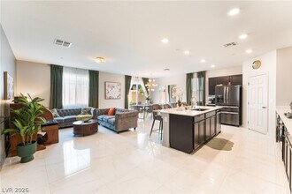 8448 Vulturo Ave in Las Vegas, NV - Building Photo - Building Photo