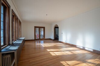 2222 E Park Pl in Milwaukee, WI - Building Photo - Building Photo