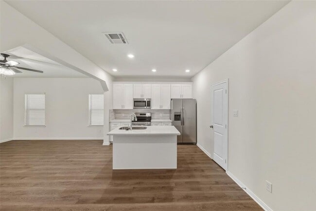 714 W Dallas St in Conroe, TX - Building Photo - Building Photo