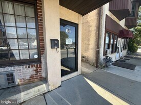 15 W 10th St in Marcus Hook, PA - Building Photo