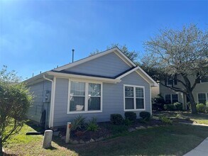 11956 Chanteloup Dr in Houston, TX - Building Photo - Building Photo