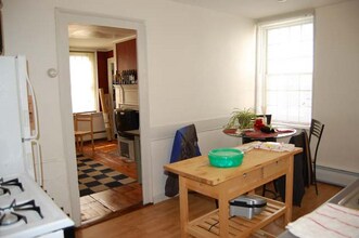 84 Transit St, Unit 2L in Providence, RI - Foto de edificio - Building Photo