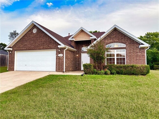 property at 1284 N Cannondale Dr