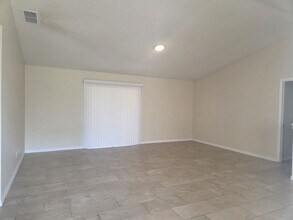 4025 E Cardinal Pines Dr in Mascotte, FL - Building Photo - Building Photo
