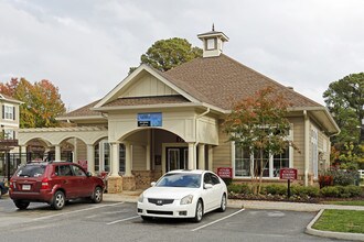 Briton Trace Apartments in Hampton, VA - Foto de edificio - Building Photo