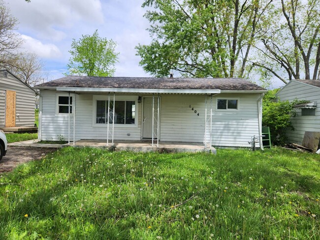 property at 1404 E 24th St