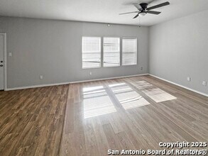 9721 Sandy Rdg Wy in San Antonio, TX - Building Photo - Building Photo