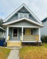 835 Toronto Ave in Toledo, OH - Building Photo