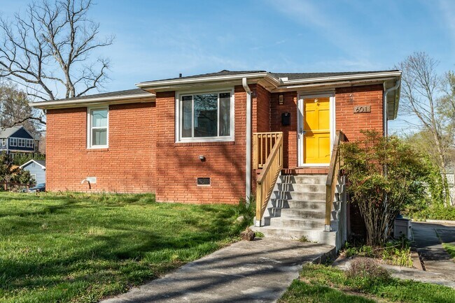 property at 601 N Elizabeth St