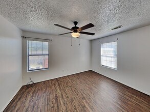 501 Byron St in Fort Worth, TX - Building Photo - Building Photo