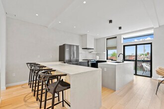 4037 Penn Ave in Pittsburgh, PA - Building Photo - Building Photo