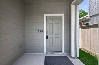 14128 Upper Gardenia Ln in Splendora, TX - Building Photo - Building Photo