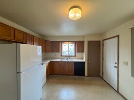 2155 S Fountain Ave in Appleton, WI - Building Photo