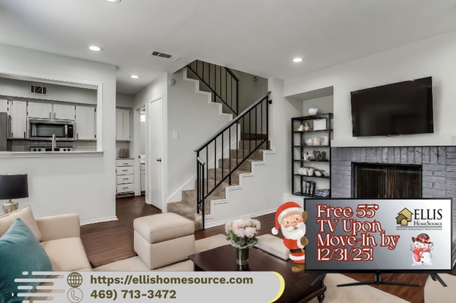 property at 2805 Meadow Park Dr