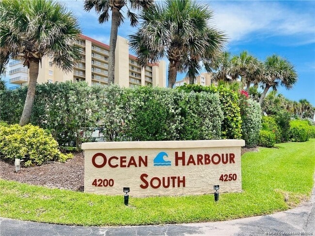 4250 N Hwy A1A in Fort Pierce, FL - Building Photo - Building Photo