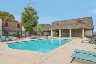 Amber Hill in San Antonio, TX - Foto de edificio - Building Photo