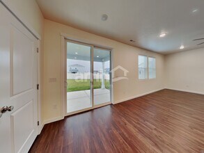 9525 W Bowie Ct in Star, ID - Building Photo - Building Photo